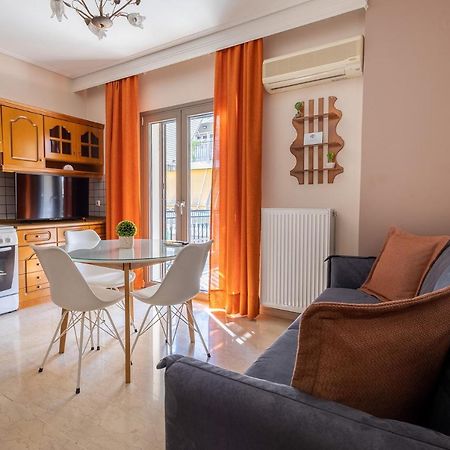 Your Cozy Six Street Apartment Larissa Exteriör bild